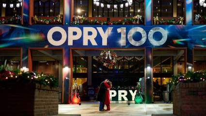 10 Cozy Hallmark Movie Filming Locations You Can Visit in Real Life