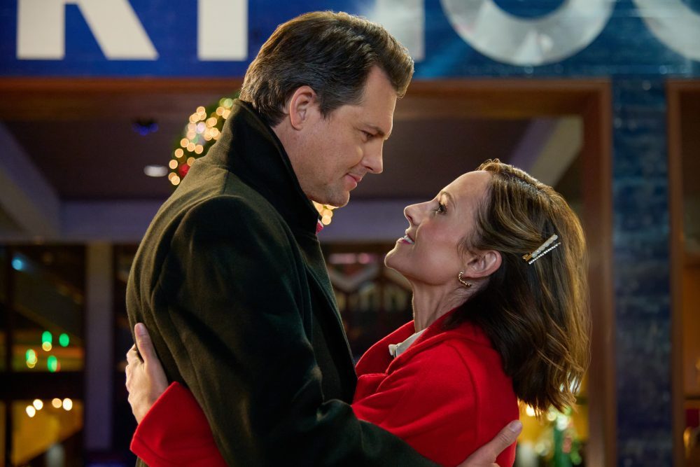 Kristoffer Polaha and Nikki Deloach