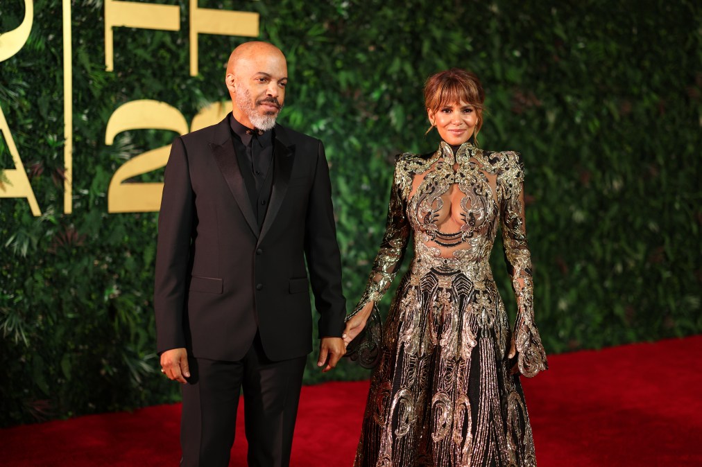 Van Hunt and Halle Berry attend the red carpet