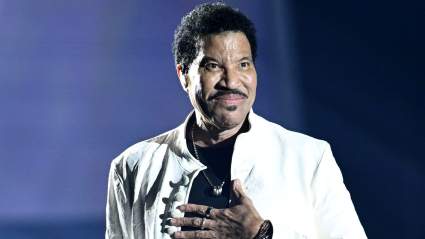 Lionel Richie Reveals the Powerful Reminder He Received at His Father’s Bedside