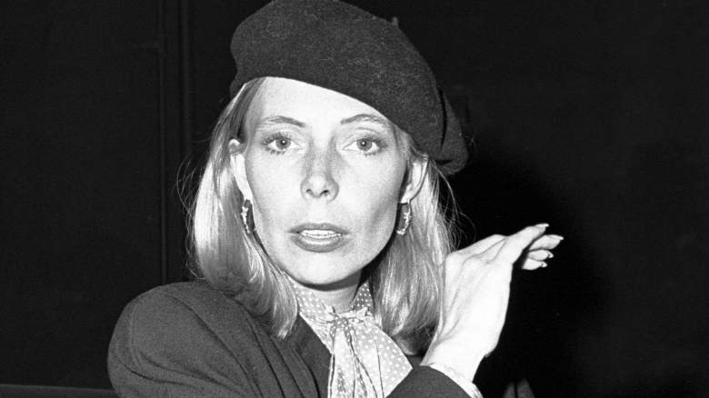 young Joni Mitchell poses for photos