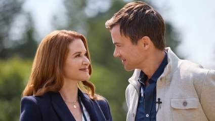 How to Watch Hallmark Channel’s ‘The Stars Between Us’ Premiere Live: Date, Time & Streaming Info