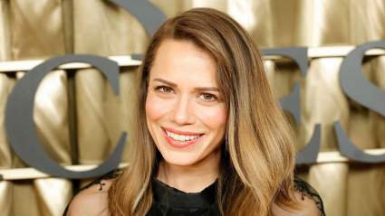 Bethany Joy Lenz Celebrates ‘Dream Job’ With ‘Hope Valley 1874’ Moments