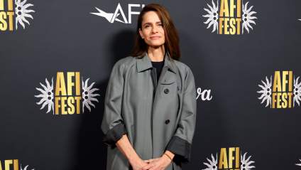 Amanda Peet’s Family: 5 Fast Facts You Need to Know