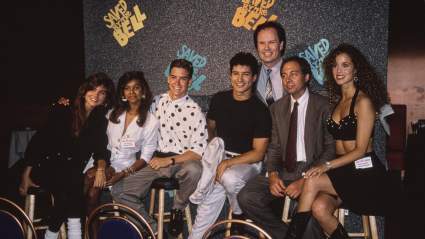 Lark Voorhies Tearfully Remembers ‘Saved By The Bell’ Cast Member: ‘I Miss Him’