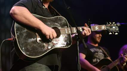 Country Superstar Bravely Opens Up About Living With OCD