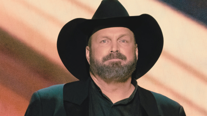 Garth Brooks Mourns Personal Loss of Influential Icon