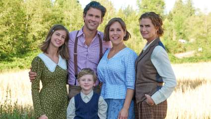 Erin Krakow Shares Adorable BTS Moment With Brooke Shields After Hope Valley Return — Plus a Special Guest
