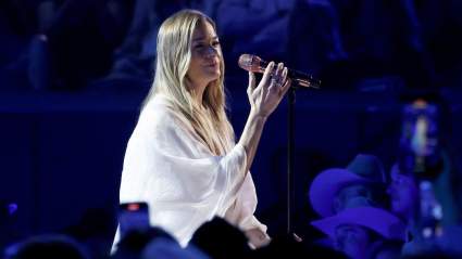 LeAnn Rimes ‘Truly Heartbroken’ After Postponing Shows Due to ‘Severe Illness’