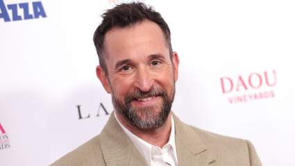 Noah Wyle Was A ‘Last Minute’ Addition To ‘ER’ Cast, Producer Reveals