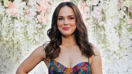 Hallmark’s Sneak Peek at Original Series ‘Mom’s the Bride’ with Erin Cahill: WATCH