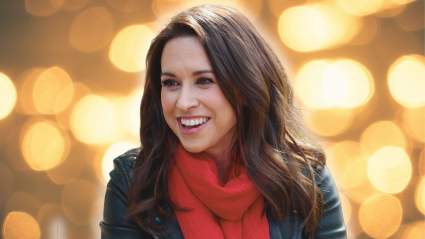 Lacey Chabert Wants This ‘90s Star to Play Her Sister in Hallmark Movie: ‘Hope This Happens’