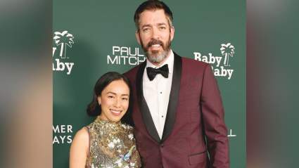 HGTV’s Drew Scott Enjoys Trip Home to Vancouver with Loving Wife & Kids: PHOTOS