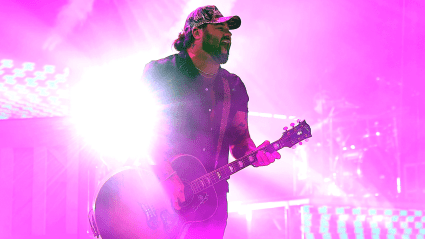 Country Music Star Announces Engagement to Longtime Girlfriend