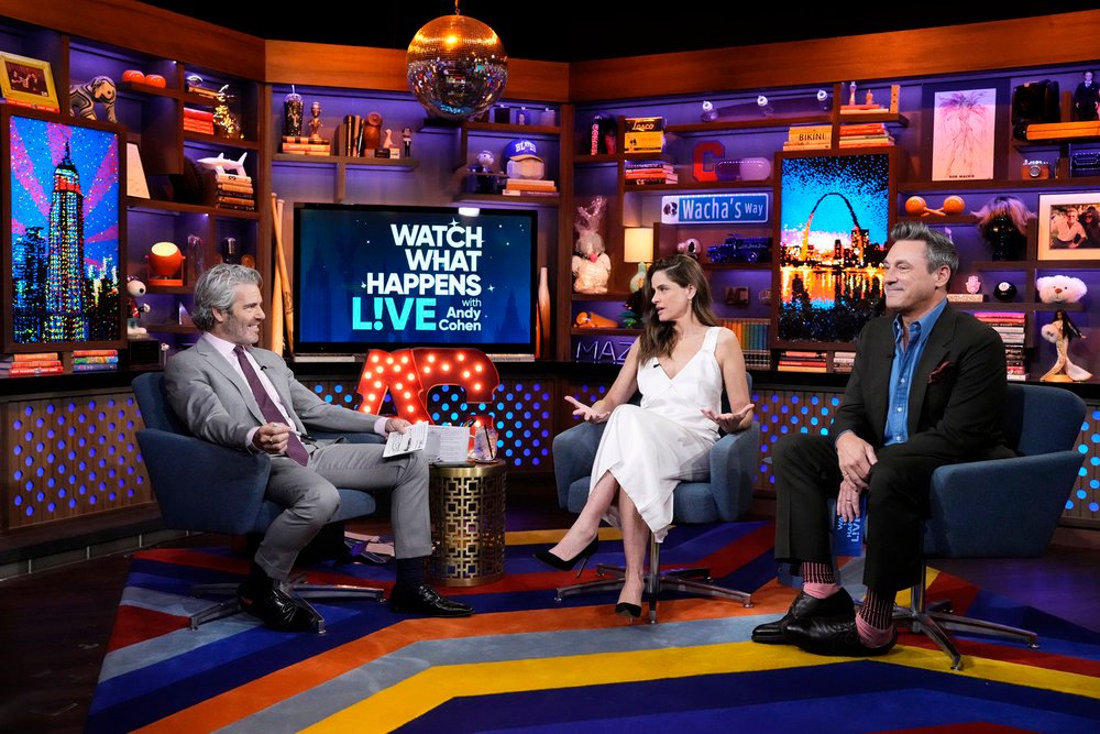 WATCH WHAT HAPPENS LIVE WITH ANDY COHEN -- Episode 23056 -- Pictured: (l-r) Andy Cohen, Amanda Peet, Jon Hamm --