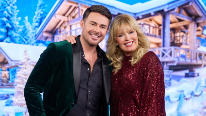 Hallmark’s Jonathan Bennett & ‘Finding Mr. Christmas’ Just Got Some Very Exciting News
