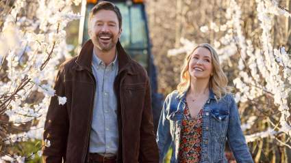 Today’s Cozy Hallmark Channel Movie Schedule (May 5) Includes ‘Sand Dollar Cove’ & More
