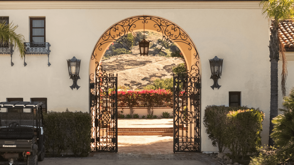 Hummingbird Nest Ranch