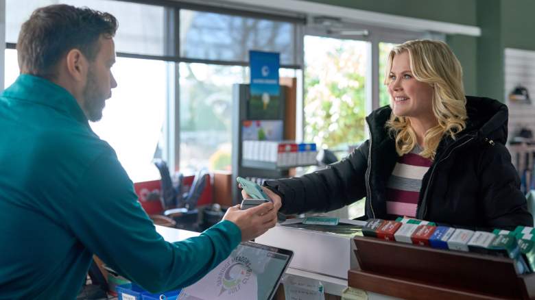 Alison Sweeney in Hannah Swensen