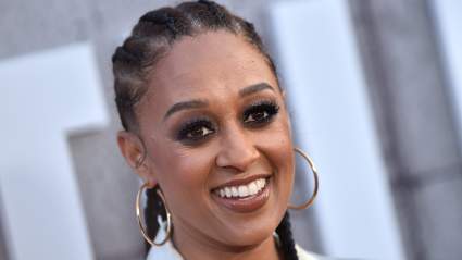 Tia Mowry Breaks the Internet With Cabo ‘Hard Launch’ of New Boyfriend Javoné Williams