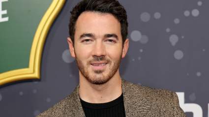 Kevin Jonas Looks Incredibly Shredded in New Workout Video Shared By Wife Danielle