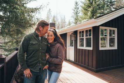 Chip and Joanna Gaines Pose Together for Rare Cover Celebrating Major Magnolia Milestone