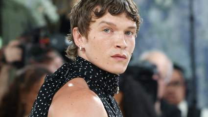 Fans Go Wild for Connor Storrie’s Sleeveless Met Gala Look: ‘THOSE ARMS’