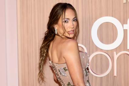 Jennifer Lopez Netflix Flick Fails to Impress Despite Pleasing Fans