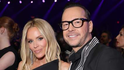 Donnie Wahlberg Breaks Down in Tears On Stage During New Kids on the Block Concert