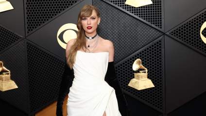 Kylie Kelce Gives Fans Hope They’ll See Taylor Swift’s Wedding Photos Soon