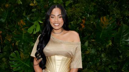 Roku Is Coming Up with New Christmas Movies Starring Ayesha Curry and an Ex-Bachelor