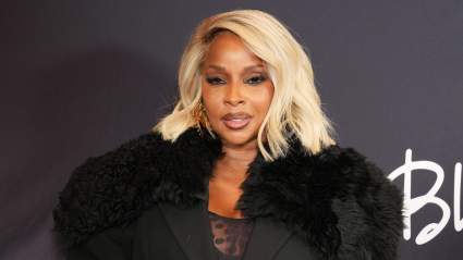 Mary J. Blige, 55, Looks Phenomenal in Unzipped Figure-Hugging Bodysuit