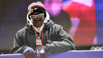 Flavor Flav Covers Travel, Glam for U.S. Women’s Hockey Team to Attend ESPYs