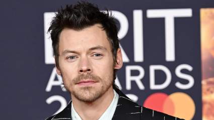 Harry Styles Celebrates England’s World Cup Victory with Fans Before Wembley Show