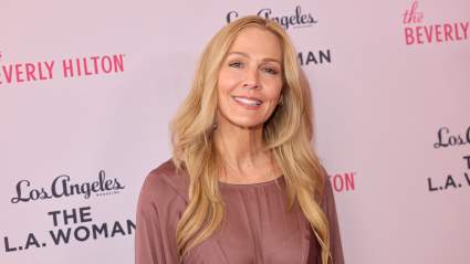 Jennie Garth Reveals New Book, Aimed At Helping Women ‘Come Back to Who We Are’