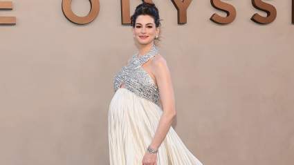 Anne Hathaway Reflects on Becoming Pregnant at 43