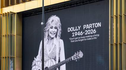 Dolly Parton’s Humble Tennessee Childhood Began in a Cabin With No Running Water