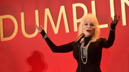 Dolly Parton Shared Her Family’s Favorite Foods — But There Was 1 Thing She Kept Secret