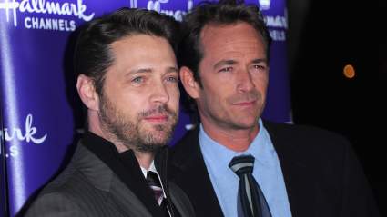 Jason Priestley Gets Emotional Recalling Directing Late Co-Star Luke Perry in Heartbreaking ‘90210’ Episode