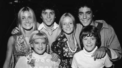 Watch: ‘Brady Bunch’ Star Delivers Surprise Performance with Smashing Pumpkins