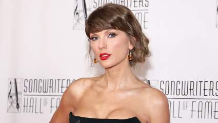 Taylor Swift Shows Off Wedding Ring During Solo London Night Out