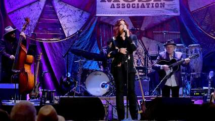 Fans Send Prayers After Beloved Country Singer Cancels Another Show Due to ‘Unexpected Medical Emergency’