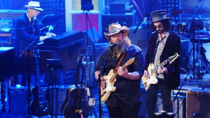 The Heartbreakers Reunite for the First Time After Passing of Tom Petty with New Frontman Chris Stapleton: Watch