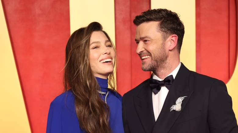 Jessica Biel and Justin Timberlake smiling at Vanity Fair afterparty