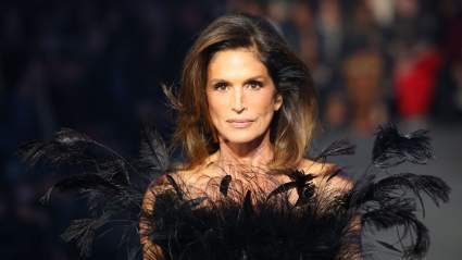 Cindy Crawford, 60, Rocks Stylish Purple Tights in New Gym Selfie