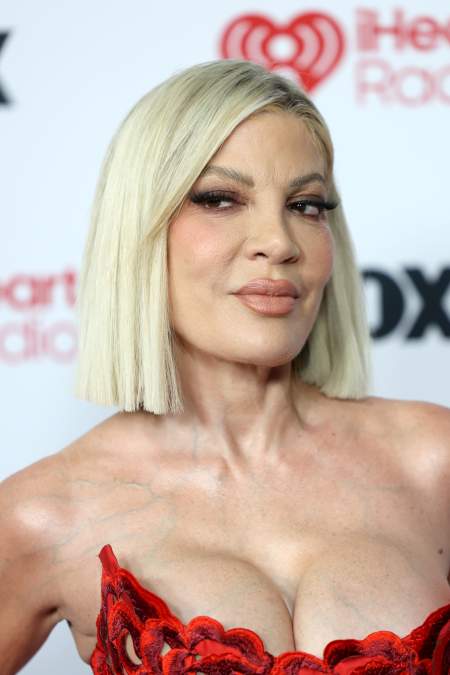 Tori Spelling.