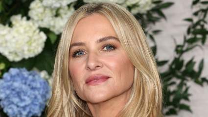 ‘9-1-1: Nashville’ Star Jessica Capshaw Steps Out in Flirty Black Dress & Heels